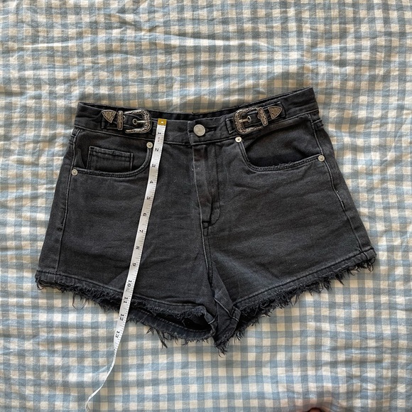 BLANK NYC WASHED BLACK DENIM BARROW SHORTS | Sz 26 - Picture 4 of 9